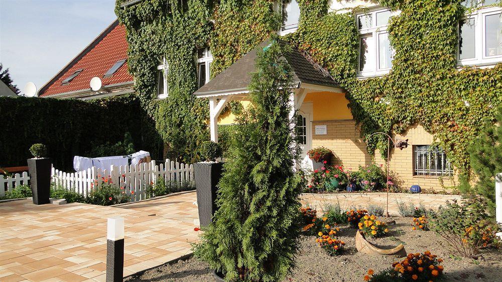 Hotel Dallgow Zewnętrze zdjęcie