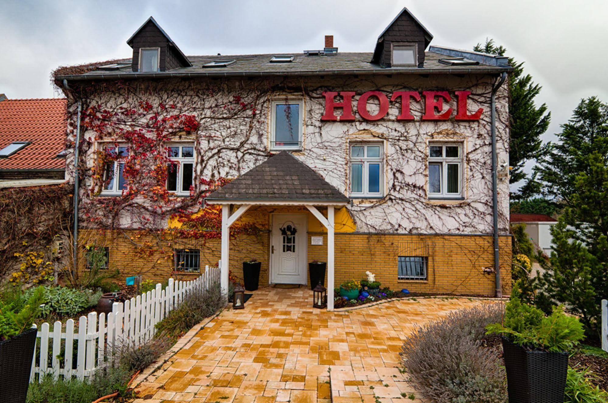 Hotel Dallgow Zewnętrze zdjęcie
