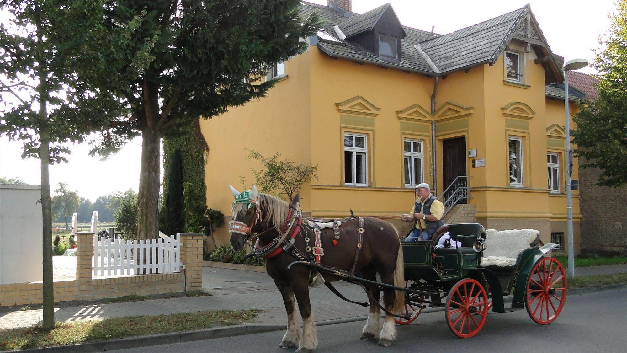 Hotel Dallgow Zewnętrze zdjęcie