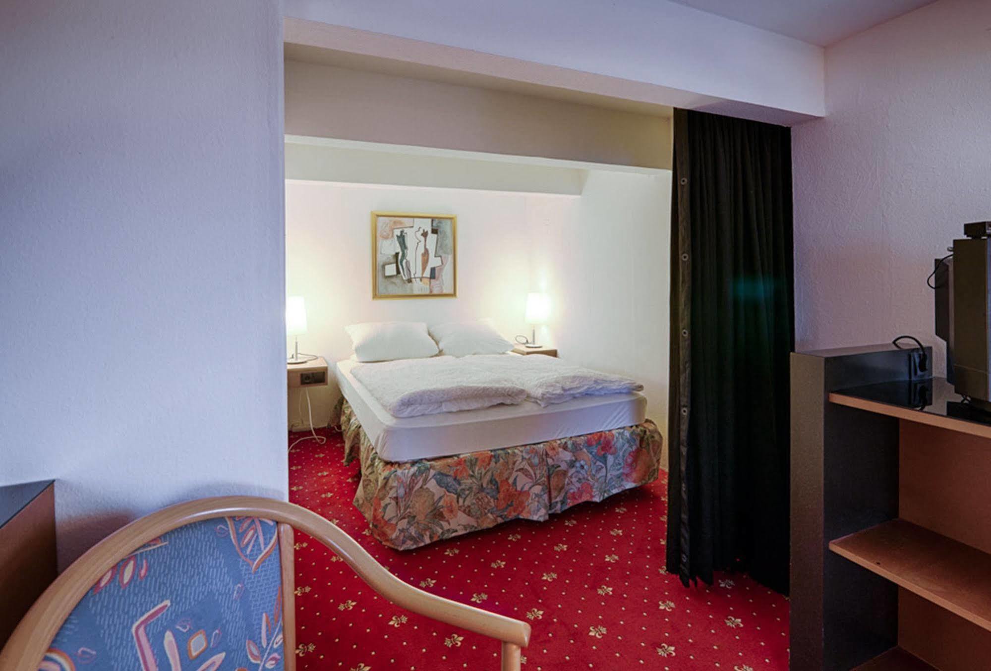 Hotel Dallgow Zewnętrze zdjęcie