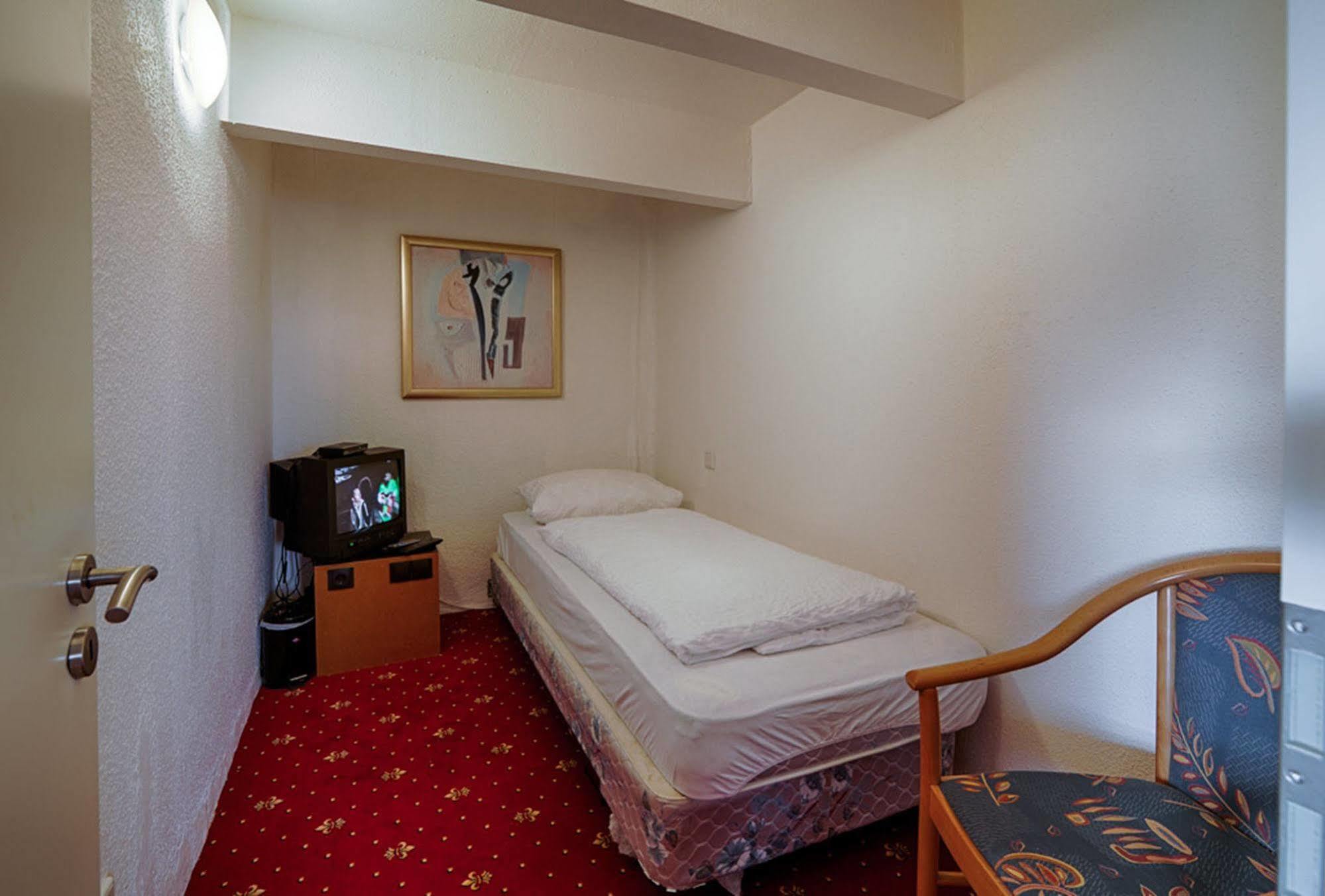 Hotel Dallgow Zewnętrze zdjęcie
